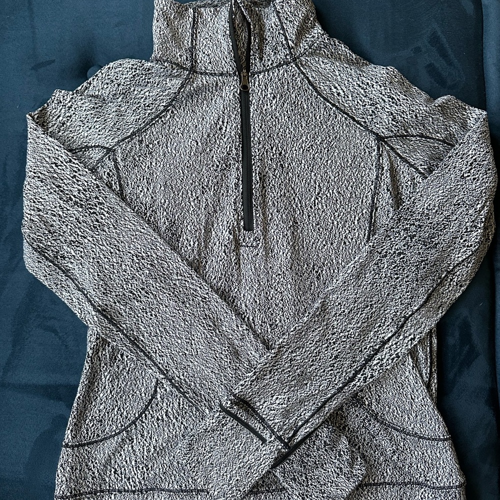 Lululemon pullover